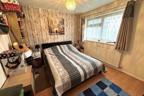 3 bedroom semi-detached house for sale, Lewsey Farm, Luton LU4