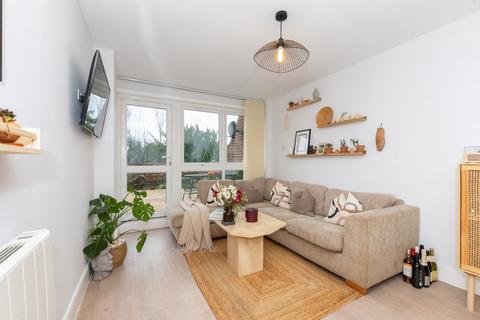 3 Sharnbrooke Close, Welling, DA16 1SL