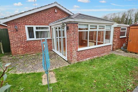 3 bedroom detached bungalow for sale, Chiltern Crescent, Lowestoft