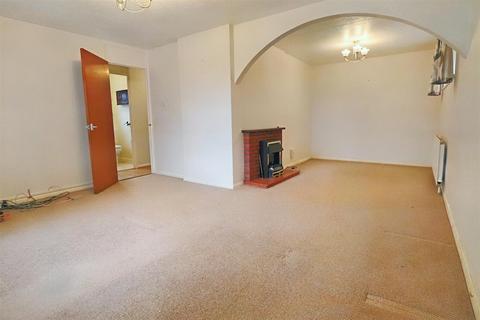 3 bedroom detached bungalow for sale, Chiltern Crescent, Lowestoft