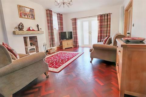 59 Cotmer Road, Lowestoft, NR33 9PS