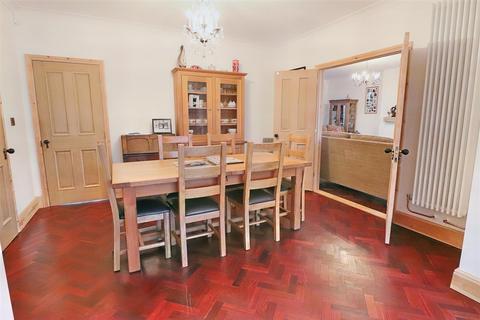 59 Cotmer Road, Lowestoft, NR33 9PS
