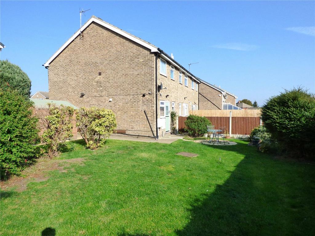 Ashby Close, Roberttown, Liversedge, West Yorkshire, WF15 2 bed end of