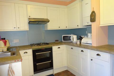 9 Hardy Road, Greatstone, New Romney, TN28 8SF