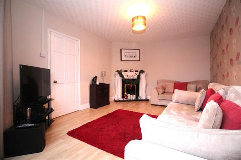 3 bedroom house for sale, Columbine Close, Leicester
