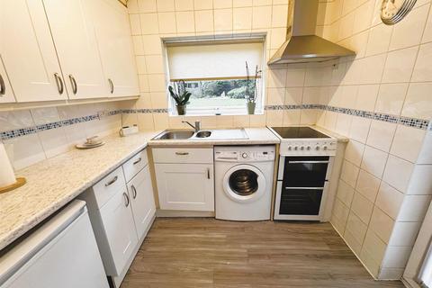 11 Derwent Drive, Petts Wood, Orpington, BR5 1EN