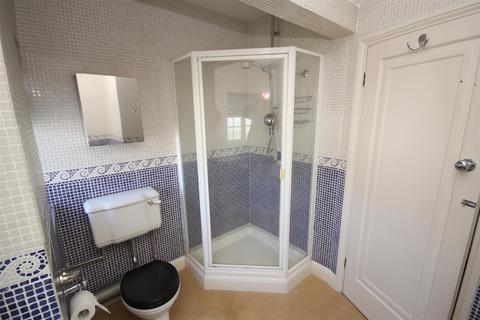 72 Manor Way, Petts Wood, Orpington, BR5 1NW