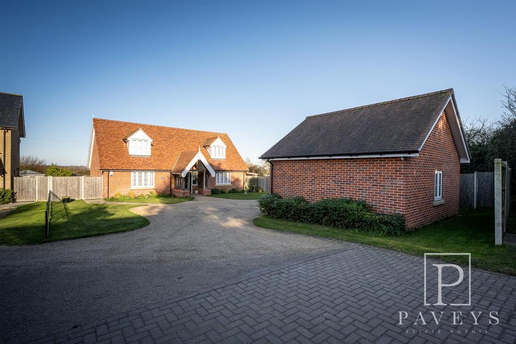 Walton Road, KirbyLeSoken 4 bed detached house for sale £715,000