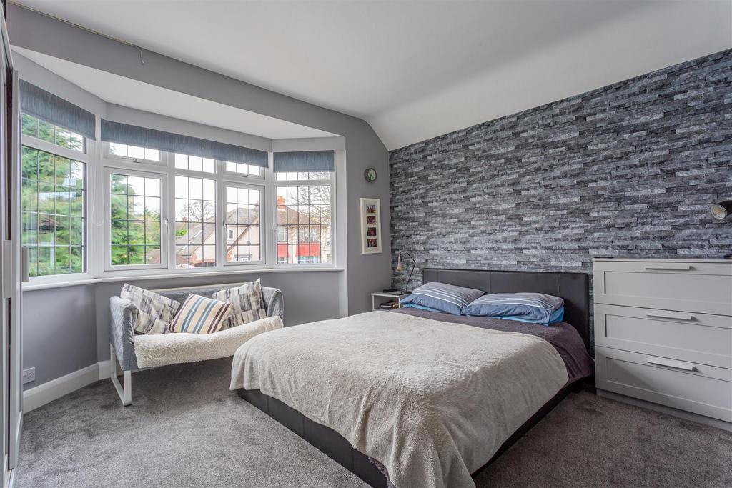 House-greenhayes-avenue-banstead-127.jpg
