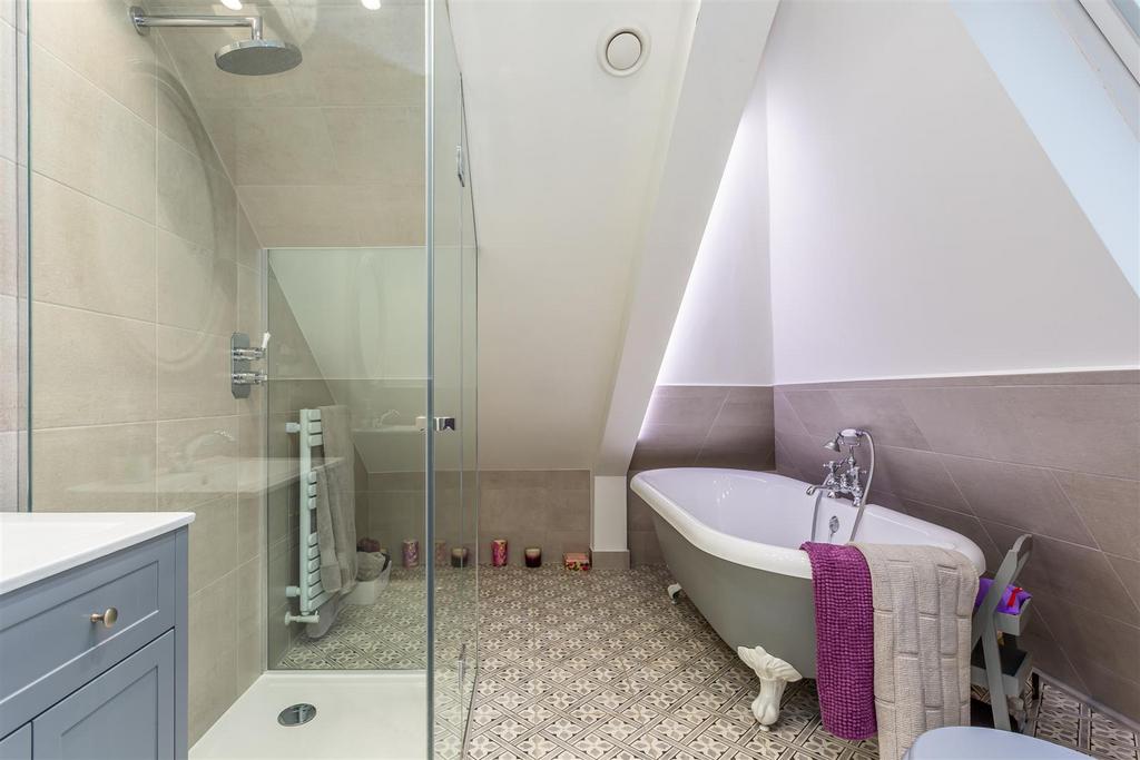 House-greenhayes-avenue-banstead-136.jpg