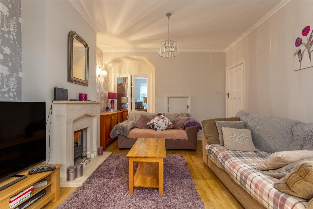 House-greenhayes-avenue-banstead-114.jpg