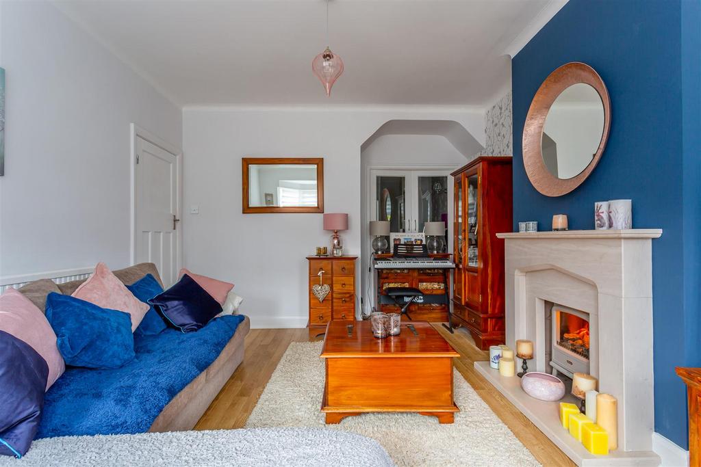 House-greenhayes-avenue-banstead-113.jpg