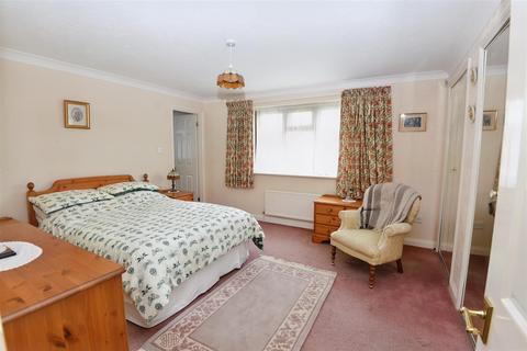 3 bedroom detached bungalow for sale, Foxglove Close, Wyke, Gillingham