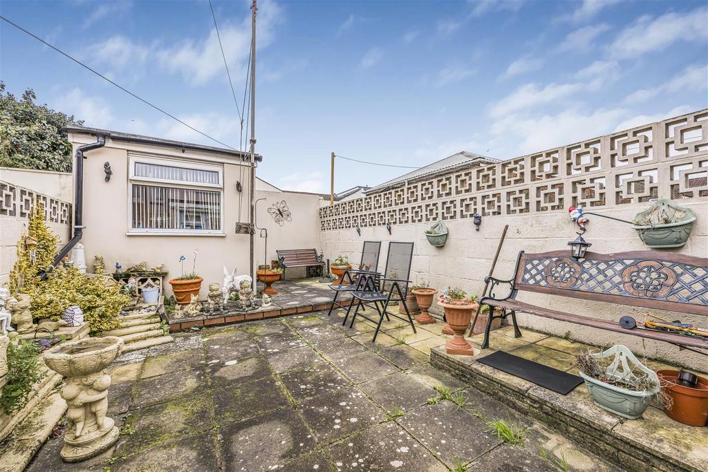 12 Whitworth Road, Copnor-Portico Marketing-Sarah Ol