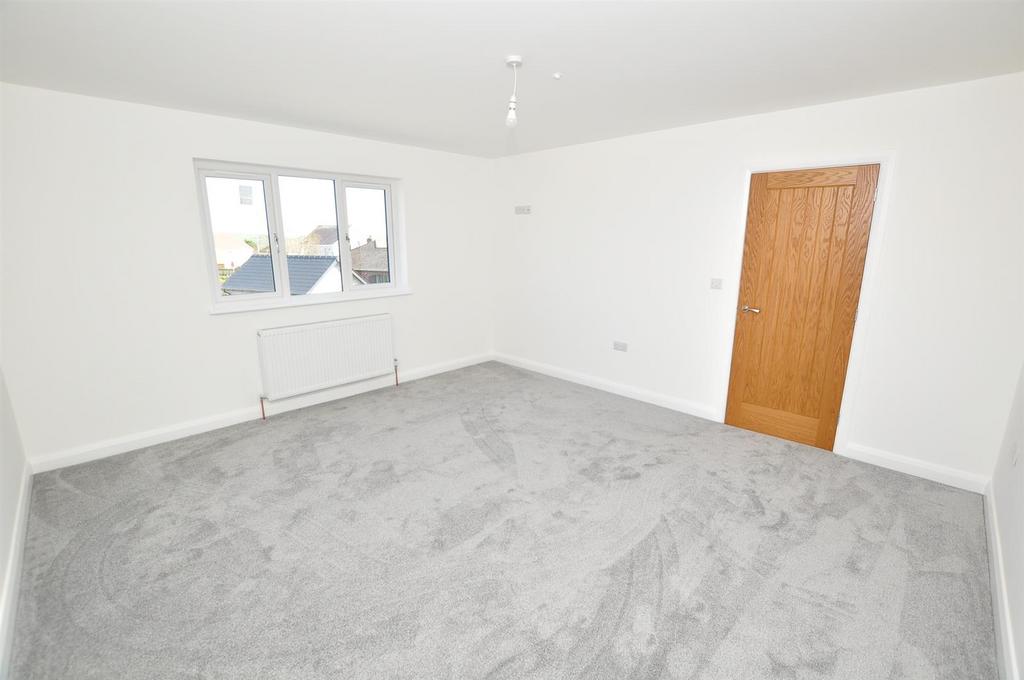 Front Bedroom 3