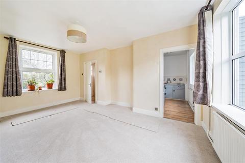 3 bedroom terraced house for sale, East Square, Shortstown