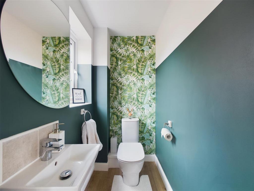 Guest cloakroom