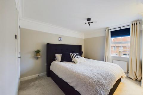 49 Derwent Road, Pickering, YO18 7UA