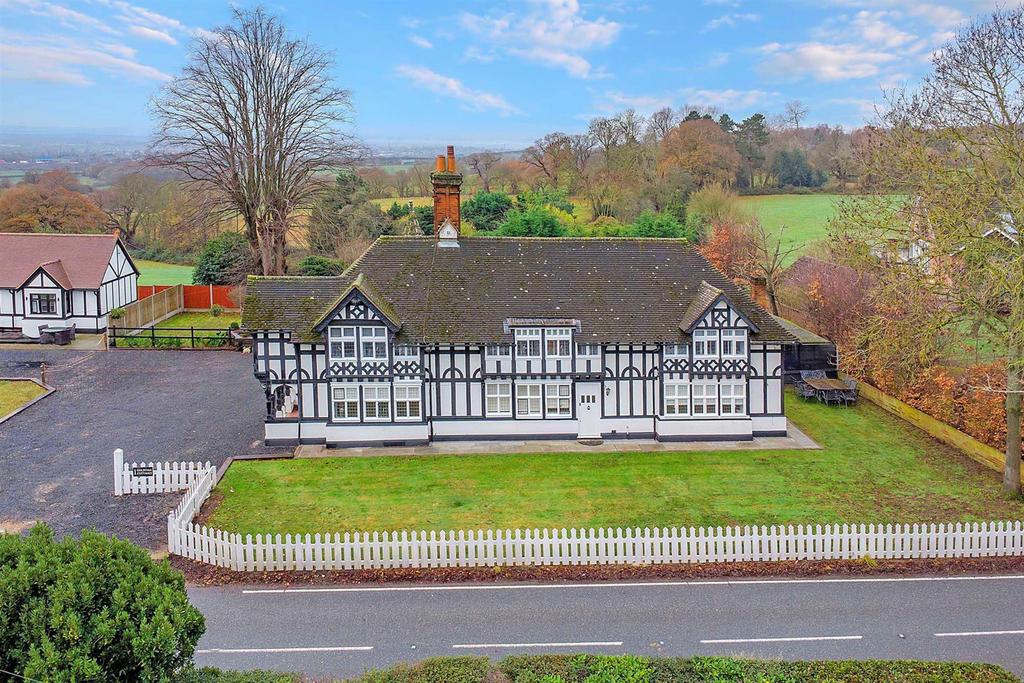 Great Warley Street, Great Warley... 5 bed detached house £1,400,000