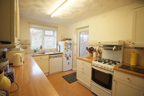 24 Abbeyfields Close, Netley Abbey, Southampton, SO31 5GR