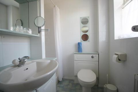 24 Abbeyfields Close, Netley Abbey, Southampton, SO31 5GR