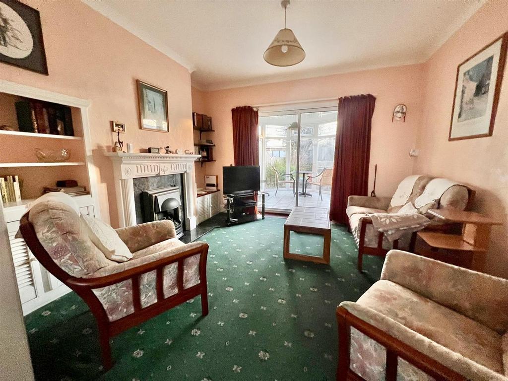 Down Road, Portishead. 3 bed semidetached house for sale £399,950