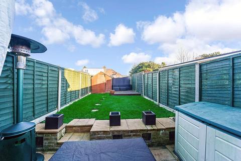 23 Sewardstone Gardens, London, E4 7QE