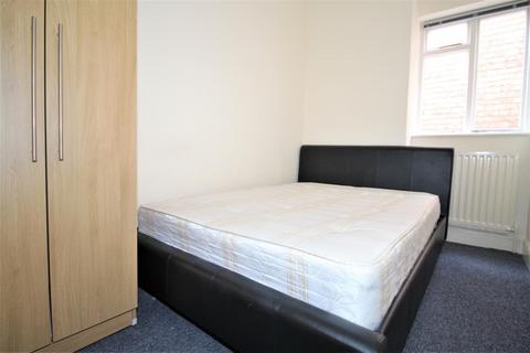 2 bedroom flat to rent, Exeter Road, London NW2