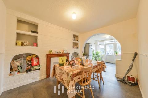 2 Maxwell Road, St Albans, AL1 5LA