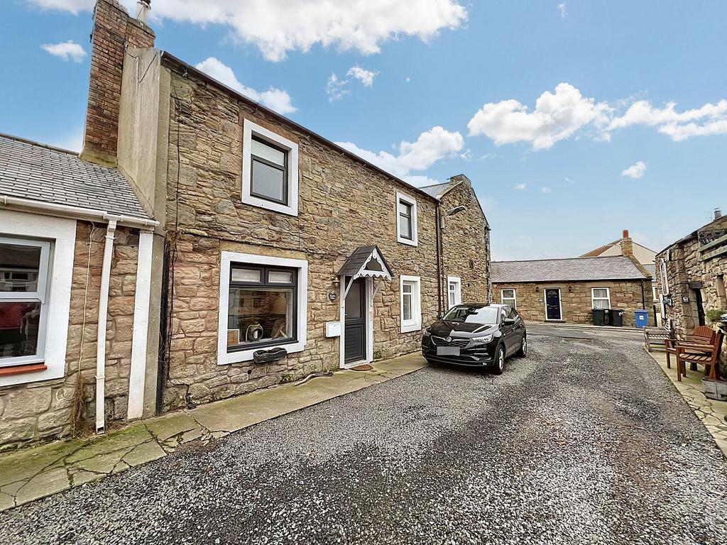 Taylor Street, Seahouses, Northumberland, NE68 7RU 2 bed terraced house