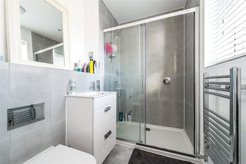 2 Peacock Close, Greenhithe, DA9 9YE