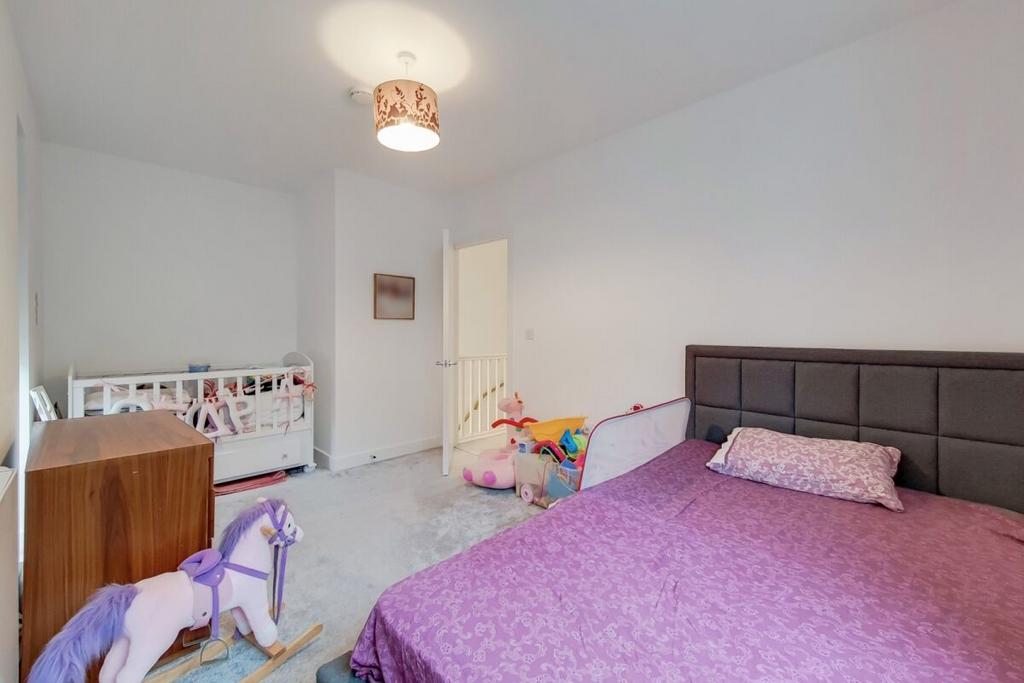 11 Bedroom 2-0