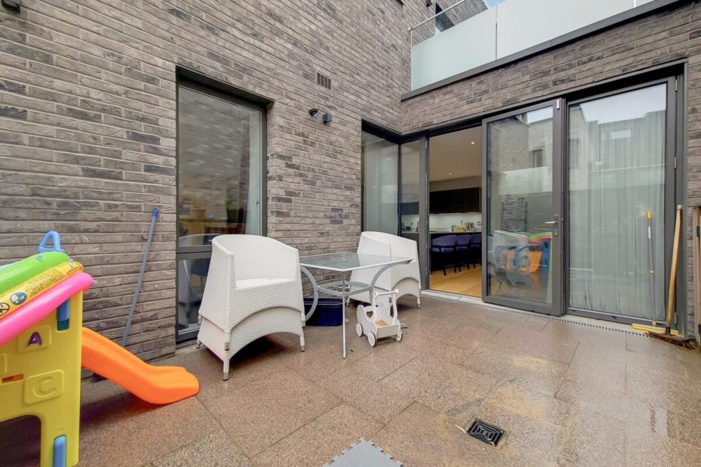 6 Patio-1