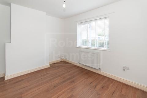 4 bedroom end of terrace house for sale - Ynyswen, Penycae, Swansea, SA9