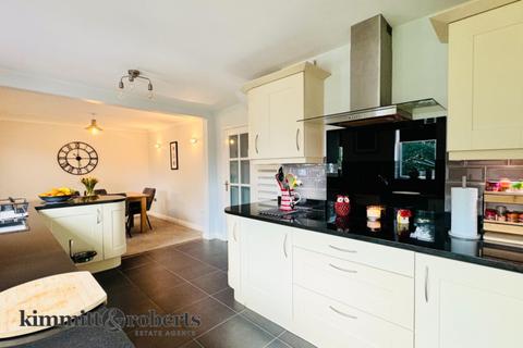2 Camelot Close, Seaham, SR7 7AN