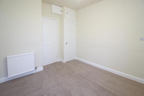 13/4 Restalrig Crescent, Edinburgh, EH7 6HH