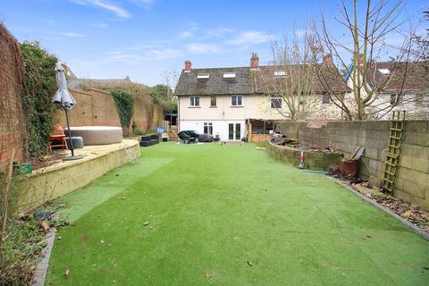 4 bedroom semi-detached house for sale, Weymouth Street, Warminster