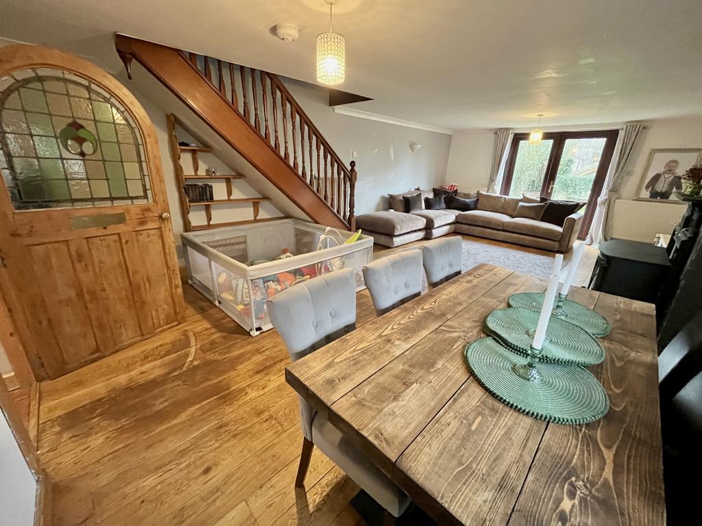 Home Farm Lane, Ellwood, Coleford... 3 bed semidetached house £300,000