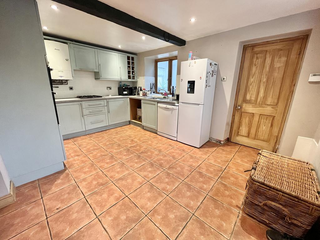 Home Farm Lane, Ellwood, Coleford... 3 bed semidetached house £300,000