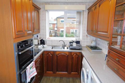 1 Timperley Fold, Ashton-under-lyne, OL6 8SB