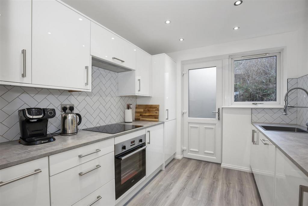 11 Elgin Court 8.jpg