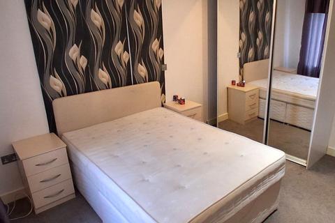 2 bedroom flat to rent, High Street, Harborne, Birmingham, West Midlands, B17
