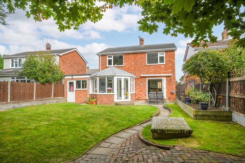 4 bedroom link detached house for sale - Johnson Road, Great Baddow