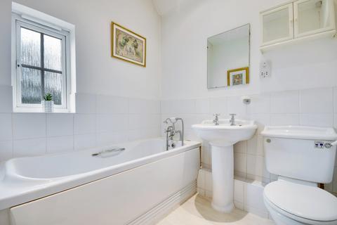 81 Cornelius Vale, Chelmsford, CM2 6GY