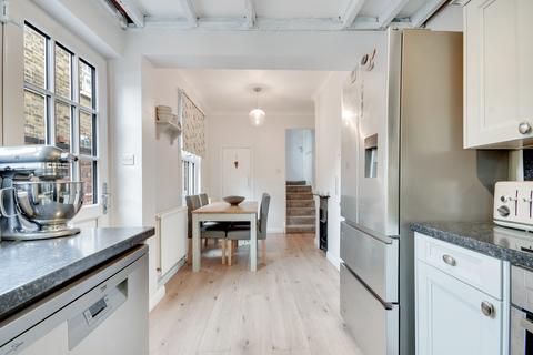 156 Upper Bridge Road, Chelmsford, CM2 0BB