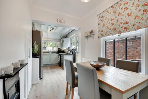 156 Upper Bridge Road, Chelmsford, CM2 0BB