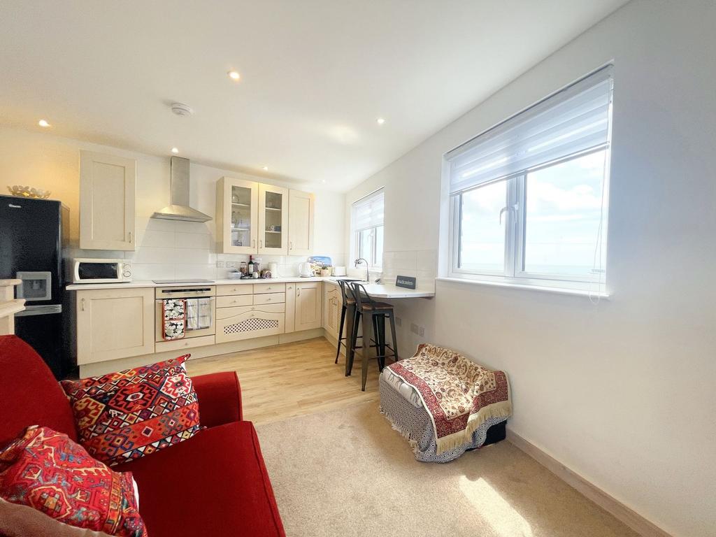 Penzance TR18 1 bed flat for sale £185,000