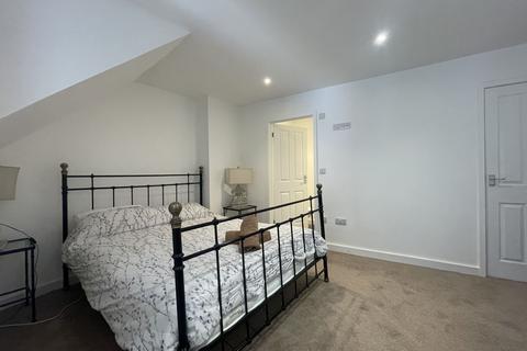 1 bedroom flat for sale, Queen Street, Penzance TR18