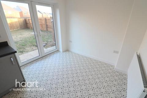 3 bedroom semi-detached house to rent, Caesar Drive, Nuneaton