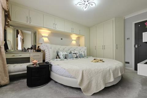 undefined, Milton Road, Ickenham UB10